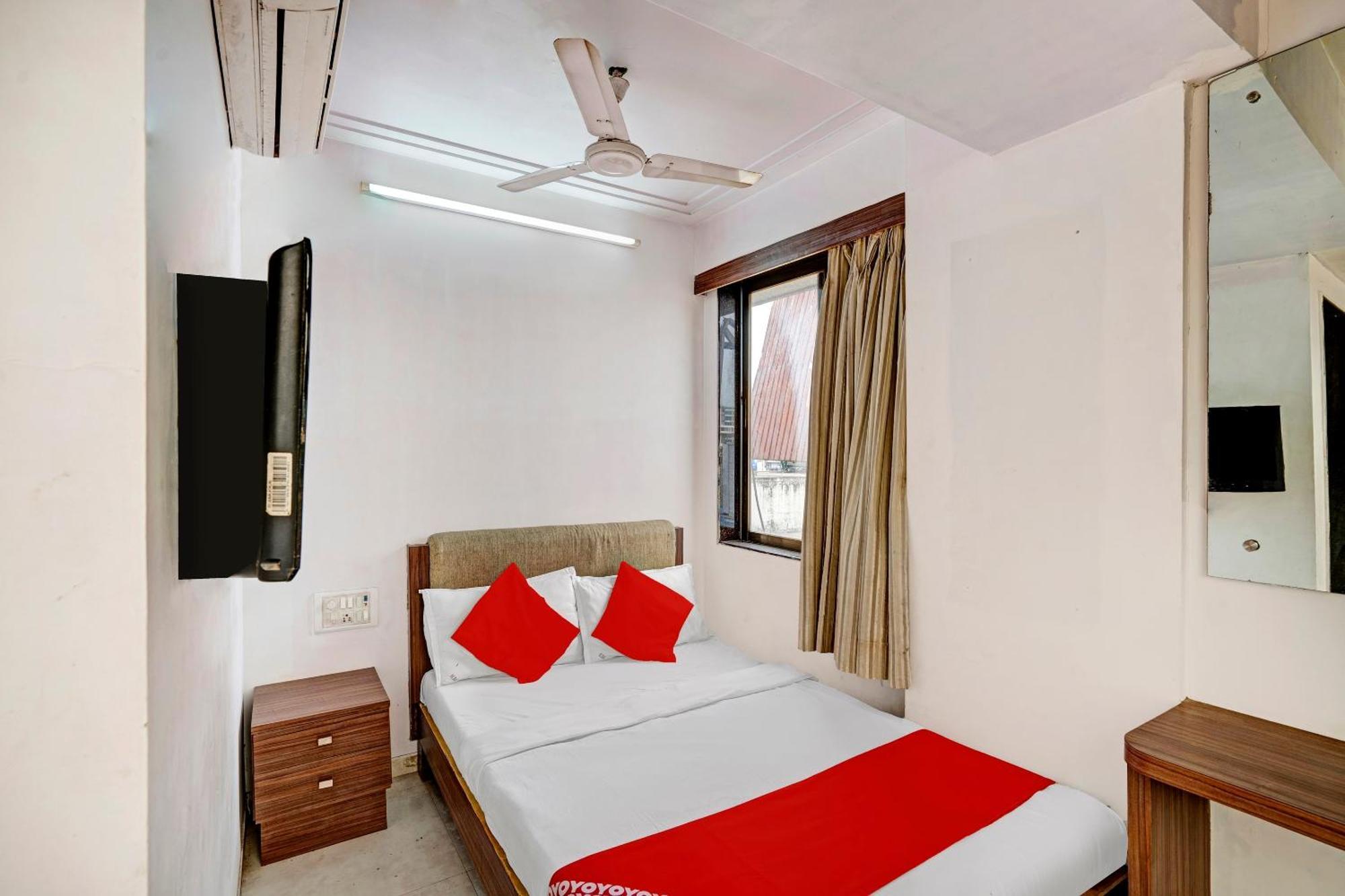 Hotel O Delight Inn Near Andheri Railway Station Mumbai Exterior photo