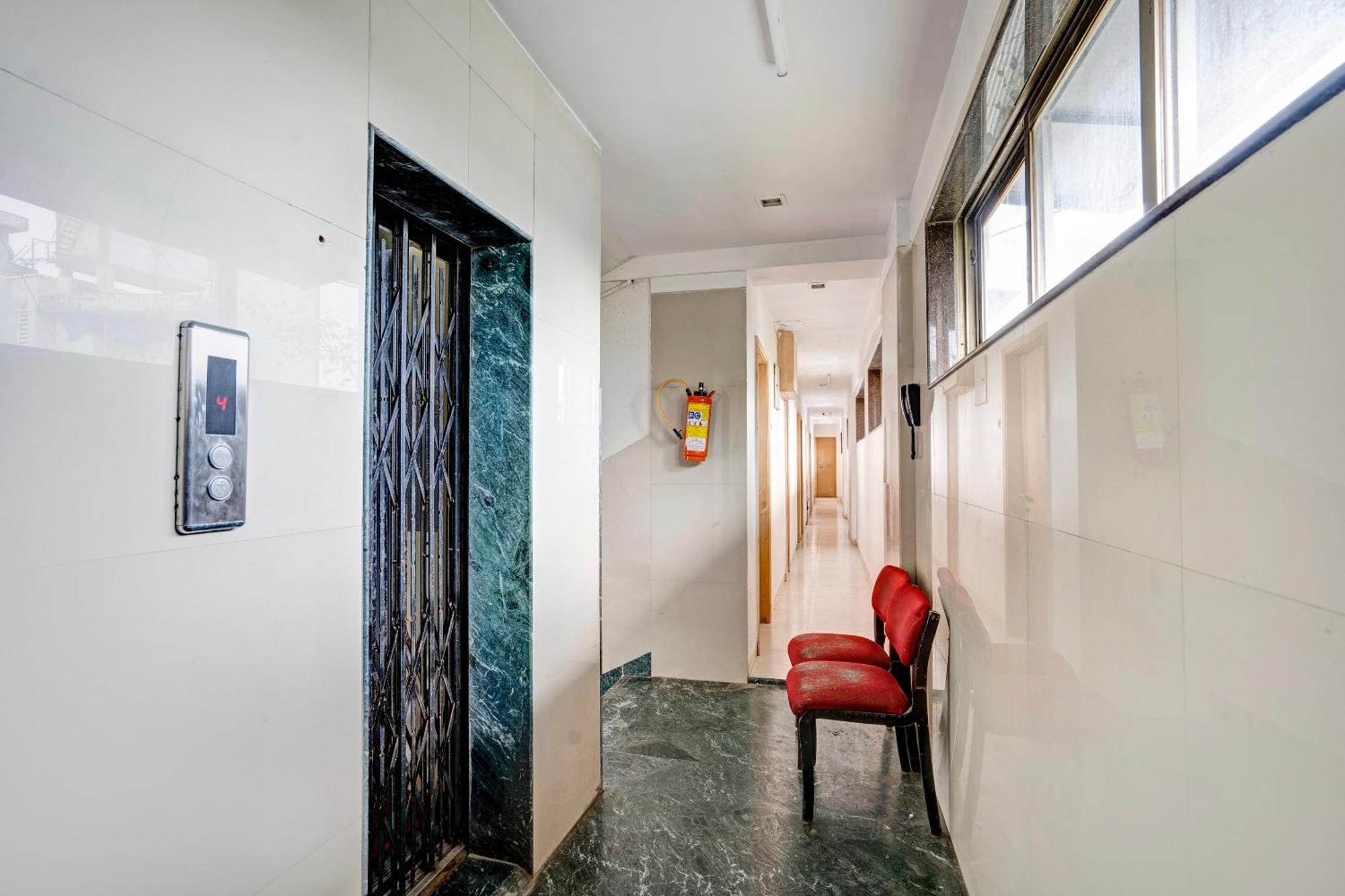 Hotel O Delight Inn Near Andheri Railway Station Mumbai Exterior photo